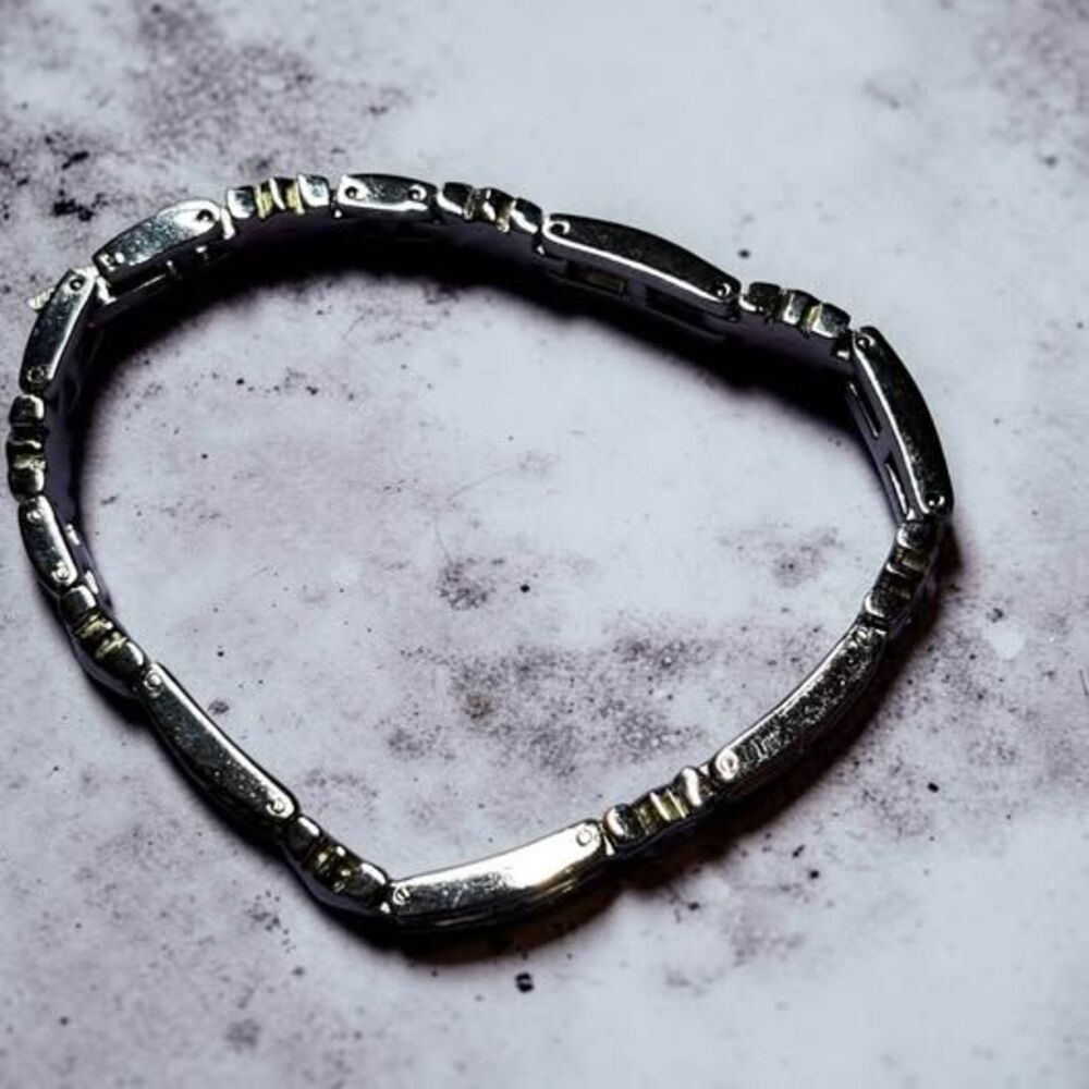 🎁🎁Free shipping!! Elegant Vintage Style Silver-Tone Geometric Link Bracelet
